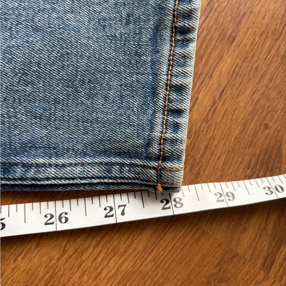 ✨ NWT Abercrombie & Fitch Curve Love Ultra High Rise Slim Straight Jeans ✨ - Picture 10 of 12